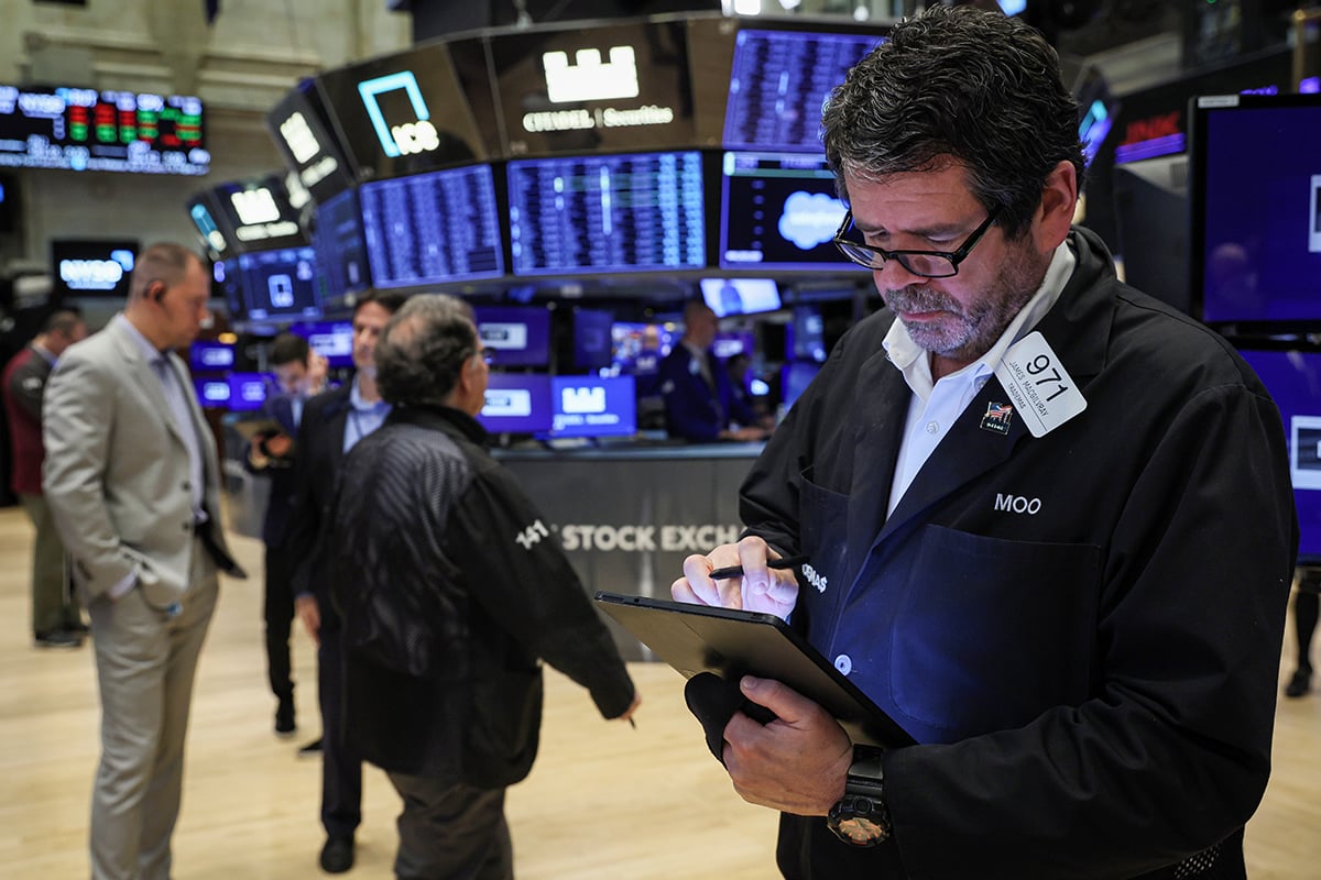 Wall Street sobe com impulso do setor de semicondutores em meio a otimismo com Irã