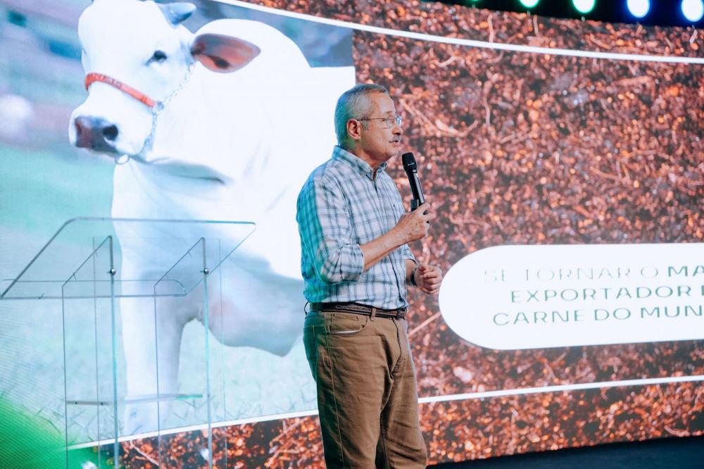 Ex-ministro da agricultura Antônio Cabrera aponta gargalos logísticos e critica burocracia como entraves ao avanço do agro