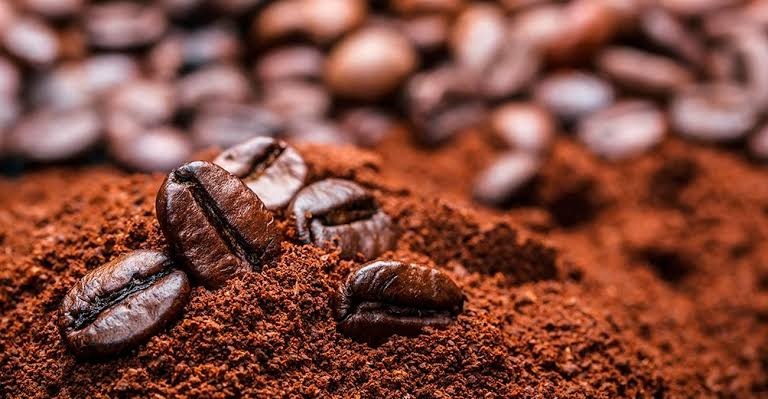 Café amplia perdas em NY nesta 5ª (8) e dezembro volta abaixo dos 290 cents/lp