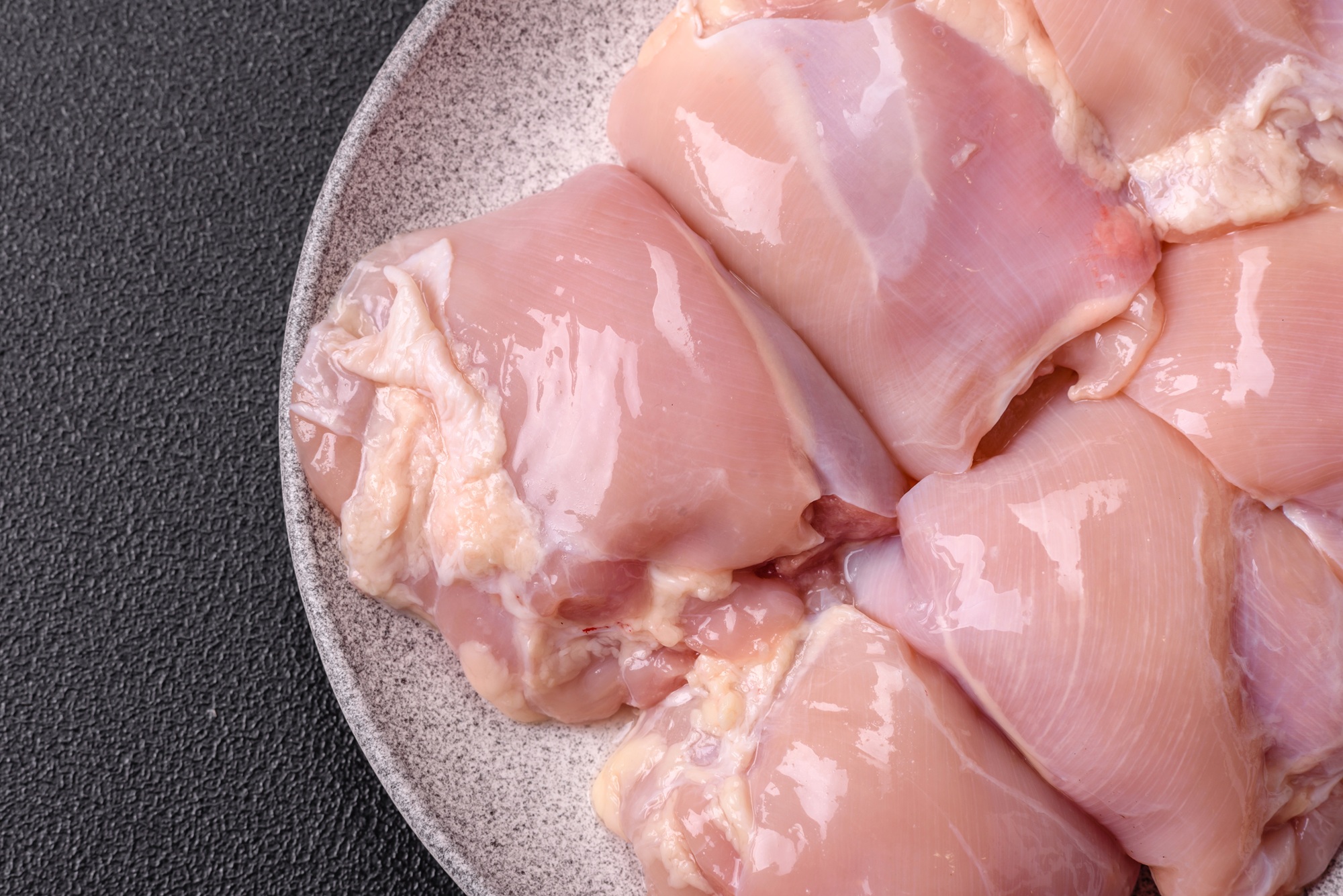 Mato Grosso atinge maior volume de exportação de frango em 9 anos