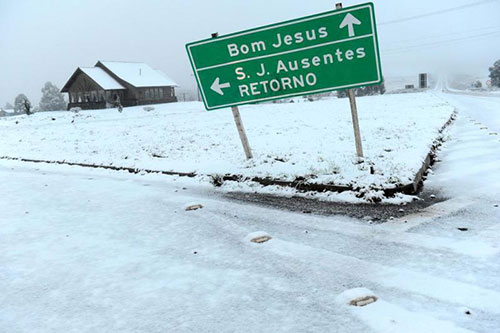 Neve no sul - 27/08 - São José dos Ausentes