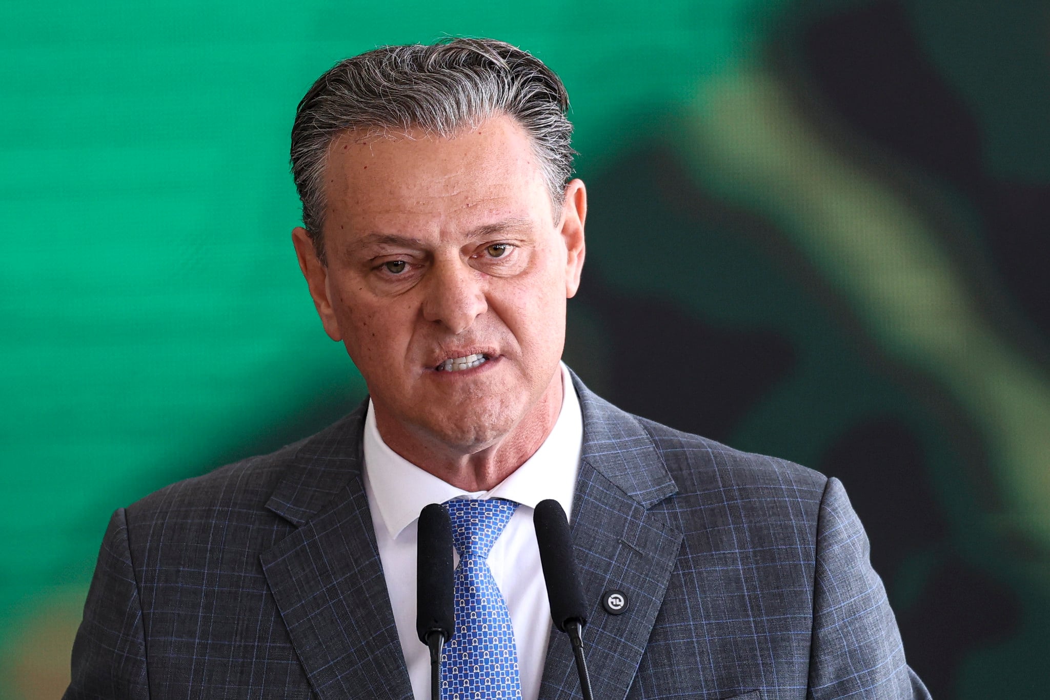 Fertilizantes: “É momento de cautela e de combate à especulação", afirma ministro Fávaro