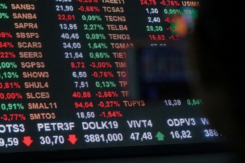 Ibovespa fecha em queda com escalada no conflito EUA-Irã