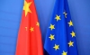 Bandeiras China e União Europeia