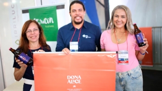 Agro social na Agrishow: Projeto de cervejas artesanais sustentáveis tem como foco reerguer mulheres com suporte da cadeia do agronegócio