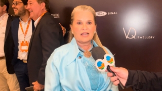 Ani Sanders, Líder do grupo Mulheres de Fibra