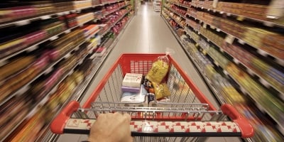 Preços mundiais dos alimentos caem em dezembro, mas acumulam alta em 2025, diz FAO