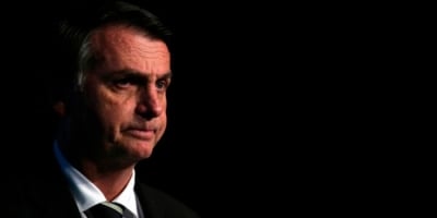 Bolsonaro ficará internado até 1º de janeiro se não houver novas intercorrências, diz médico
