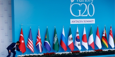 Alguns ministros do Comércio do G20 assinam declaração liderada pelos EUA que denuncia excesso de capacidade industrial