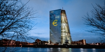 Ameaça tarifária dificulta decisão do BCE, mas não vai evitar pausa nos juros, dizem fontes