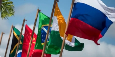 Trump adiará novas tarifas de 10% sobre Brics se países mudarem políticas "antiamericanas", diz fonte