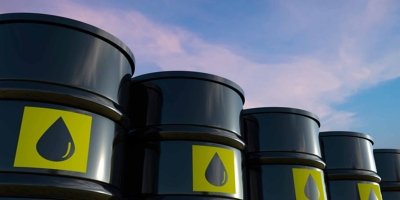 Petróleo sobe 2% para máxima de uma semana, com proximidade de encontro entre Trump e Putin
