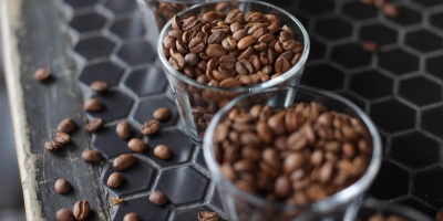 Café mantém volatilidade intensa e após queda forte, 2ª feira fecha com mais de 1% de alta em NY
