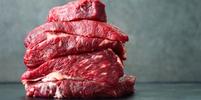 Governo Trump está aprimorando medidas para aliviar escassez de carne bovina nos EUA, diz autoridade da Casa Branca