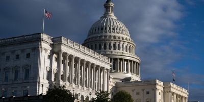 Acordo é alcançado para aprovar projetos de lei de gastos e evitar paralisação de agências governamentais dos EUA
