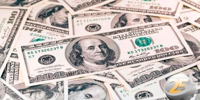 Dólar mostra estabilidade na volta do feriado após Trump prorrogar cessar-fogo