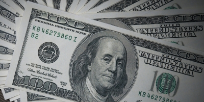 Dólar cede ante o real após dados fracos de emprego nos EUA
