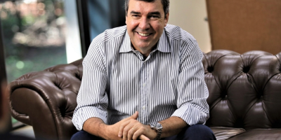 Eduardo Riedel é eleito governador de MS no primeiro turno