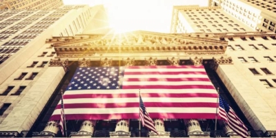 Gastos dos consumidores dos EUA desaceleram em setembro