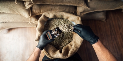 Efeito Trump: Setor cafeeiro acredita que café deve ser incluído na lista de exeções para isenção de tarifas dos EUA