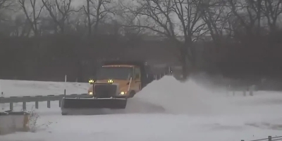 Tempestade de inverno atrapalha viagens nos EUA e força cancelamentos de voos
