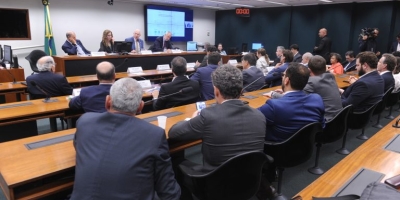 Com foco em biocombustíveis, seminário aponta caminhos para a substituição gradual do petróleo