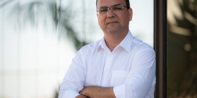 A guerra é outra, por Luciano Vacari