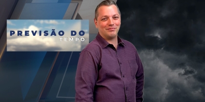 Frente fria passa pelo Rio Grande do Sul e traz chuvas intensas para o estado nesta segunda (23)