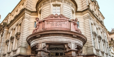 Leilão de cafés premiados acontece pela primeira vez no Museu do Café