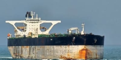 EUA apreendem petroleiro com bandeira russa e ligado à Venezuela após perseguição de semanas