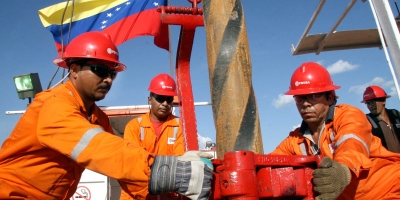 Venezuela começa a reverter cortes na produção de petróleo com retomada das exportações, dizem fontes