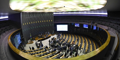 Câmara aprova texto-base com regras para IBS previsto na reforma tributária