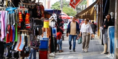 Vendas no varejo do Brasil contrariam expectativas em outubro e têm maior alta em 7 meses