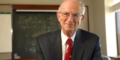 "Precisamos parar de dividir o mundo", orientou o professor Ray Goldberg aos líderes globais do agronegócio