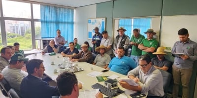 MAPA e MDA recebem representantes da Fetag e Federarroz em Porto Alegre