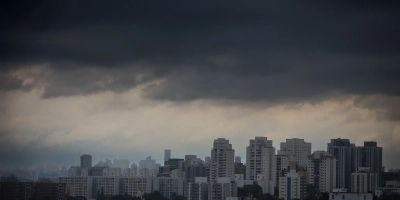 São Paulo segue com previsão de chuva após temporal provocar alagamentos e morte na capital