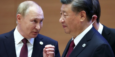 Presidentes da China e da Rússia elogiam laços em videoconferência perto de aniversário da guerra da Ucrânia