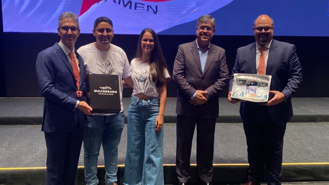 Cafés dos cooperados Expocaccer são destaque em posse do  Governador de Minas Gerais