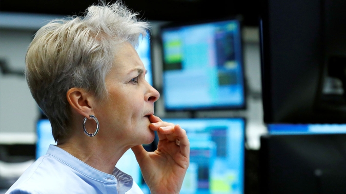 Wall St amarga pior queda semanal desde 2008 após restrições da Califórnia e NY