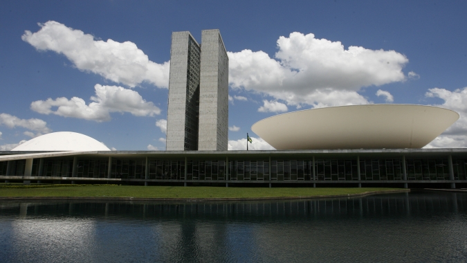 Câmara e Senado adotam tramitação excepcional para MPs durante calamidade