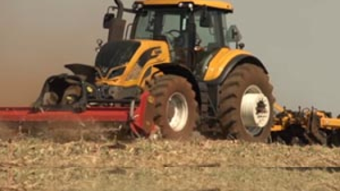 Nova plataforma permite o registro gratuito de tratores e máquinas agrícolas