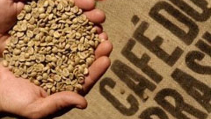 Exportação de café do Brasil pode saltar em 26/27, mas há desafios na qualidade, diz Cecafé
