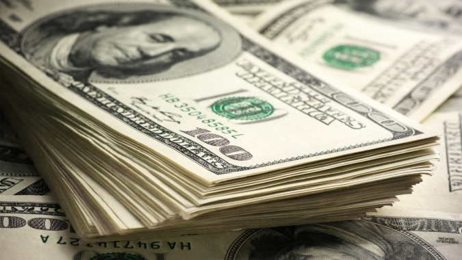 Dólar tem pouca alteração frente ao real após aprovação da PEC no Congresso