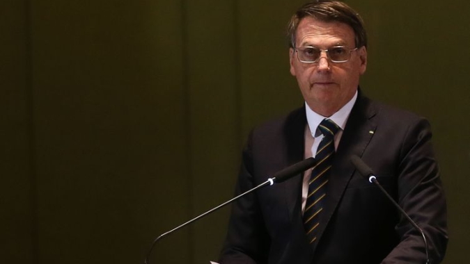 Tensão EUA-Irã não gerou grande impacto no combustível e tendência é estabilizar, diz Bolsonaro