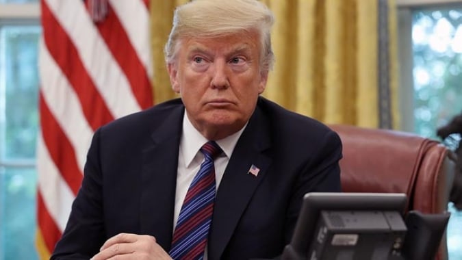 Trump afirma que guerra com Irã pode terminar em breve; EUA bloqueiam portos iranianos