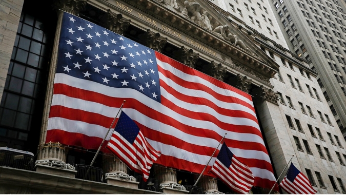S&P 500 escorrega após teste de medicamento contra coronavírus; petróleo tem rali