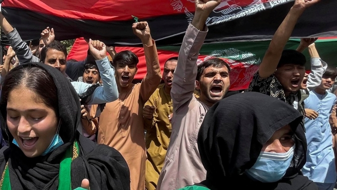 Protestos no Afeganistão se espalham e chegam a Cabul; Taliban pede unidade nacional