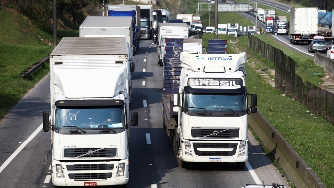 Confederação de caminhoneiros autônomos evita greve e segue apostando em diálogo