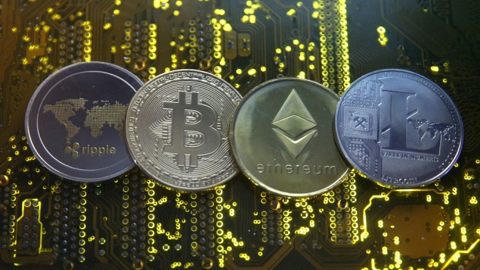 Empresas de criptomoedas tomaram decisão "calculada" de ignorar regras, diz presidente da SEC