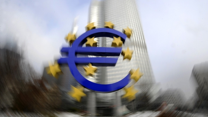Taxa de crescimento do PIB da zona do euro no 1º trimestre é revisada para cima